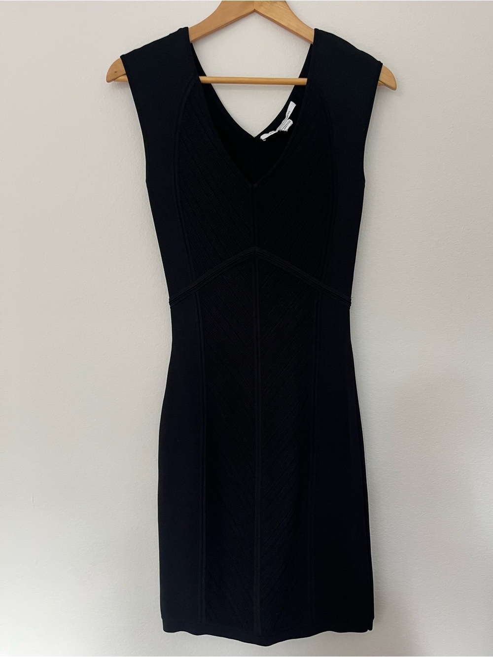 Diane Von Furstenberg Black Knit Sleeveless Mini Dress